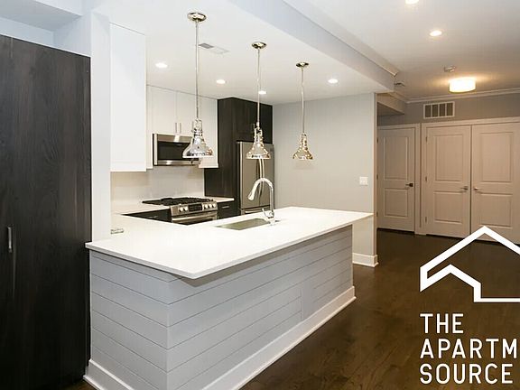 2nd image of 4458 N Kedzie Ave #3F