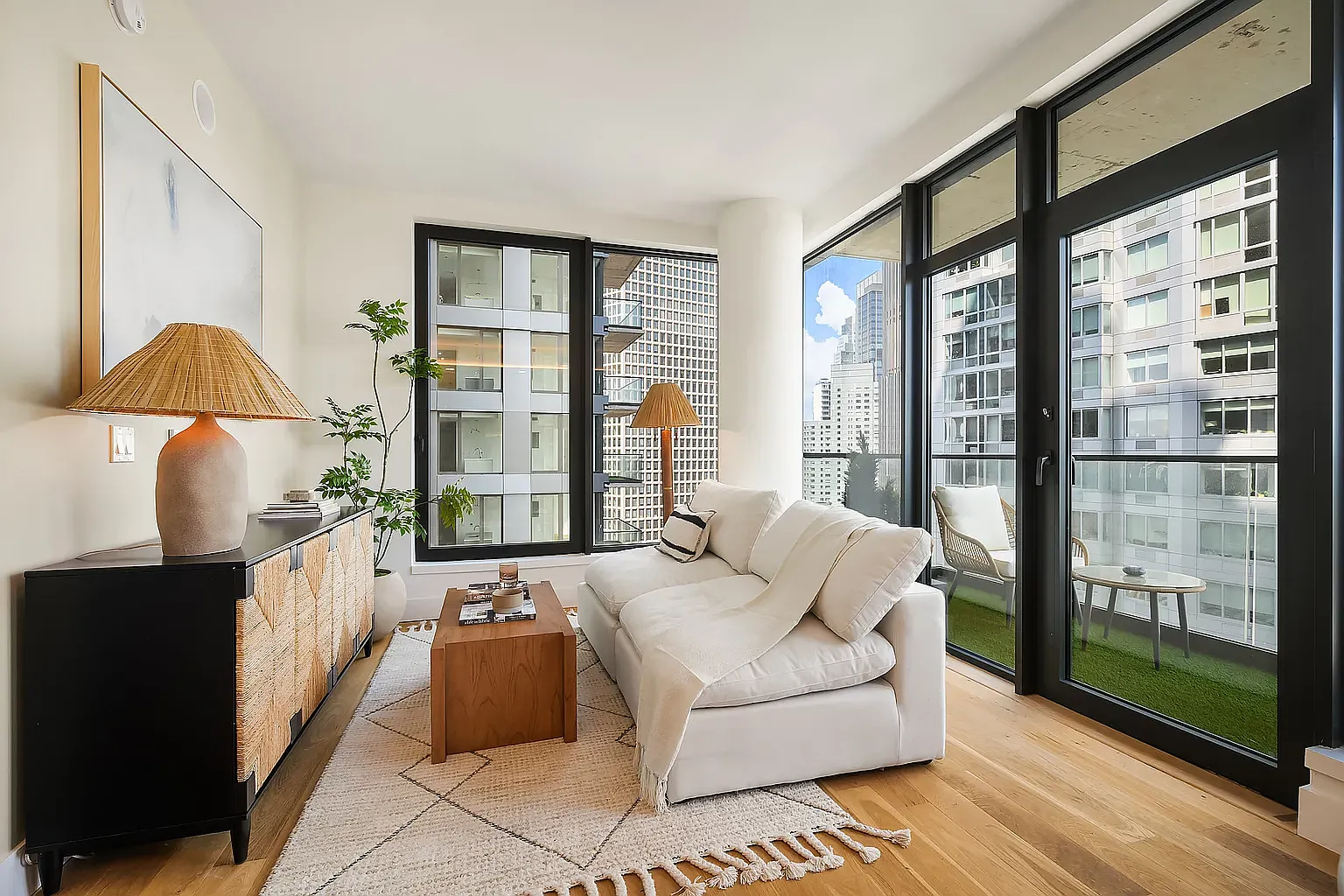 20 Rockwell Place — Photo 2