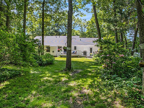 4th image of 14227 Rockwood Ln