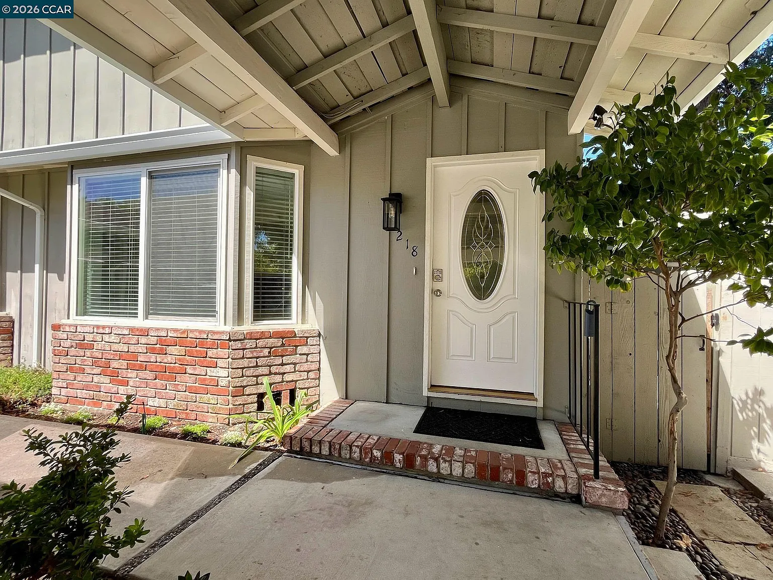 2 bed, 1300 sqft, $3,675 — Photo 2