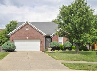 9706 Hunting Ground Ct, Louisville, KY 40228