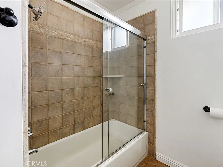 7044 White Oak Ave — Photo 19