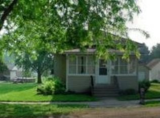 119 Snow St, Chadwick, IL 61014