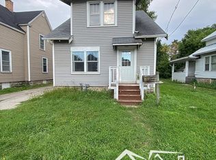 929 Wisconsin St, Oshkosh, WI 54901