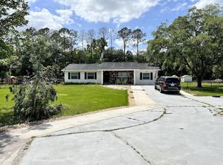 6062 Country Club Rd, Wesley Chapel, FL 33544