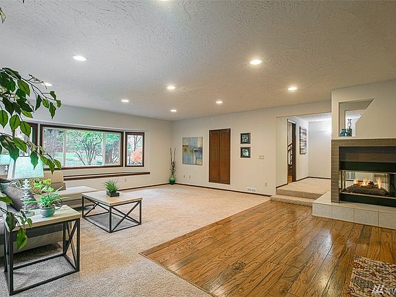 5th image of 3422 Wilderness Dr SE