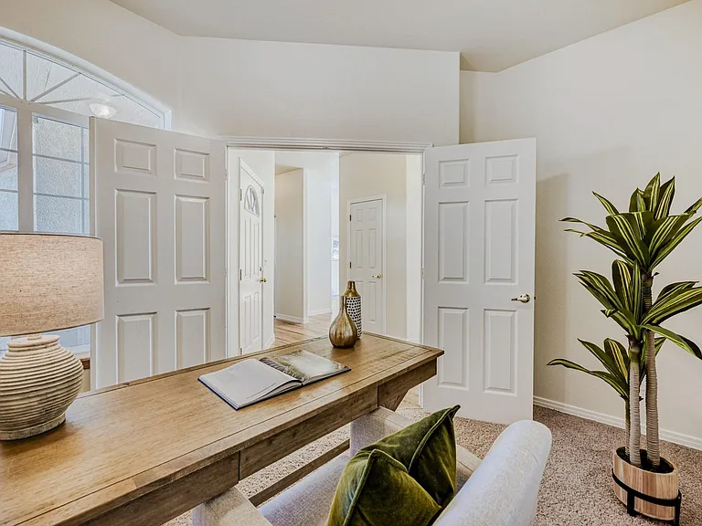 736 Club Cir — Photo 26