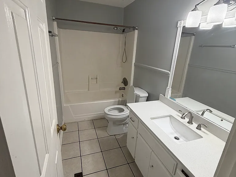 222 Daly Dr — Photo 15