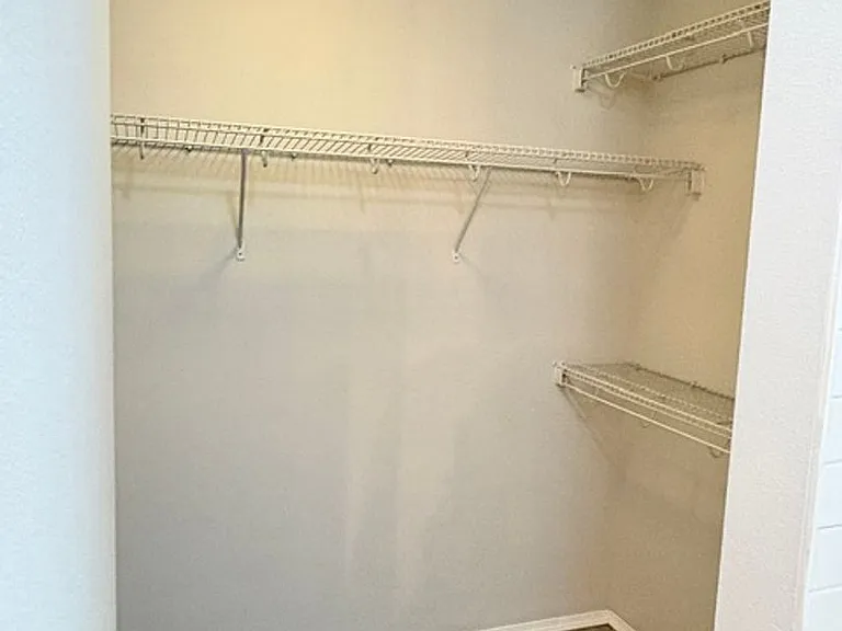 2202 W Jonquil Ln — Photo 18