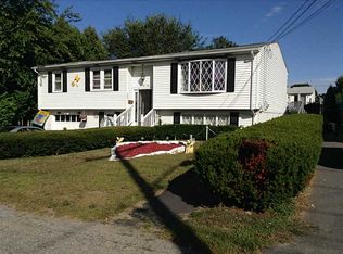 39 Elm St, Johnston, RI 02919