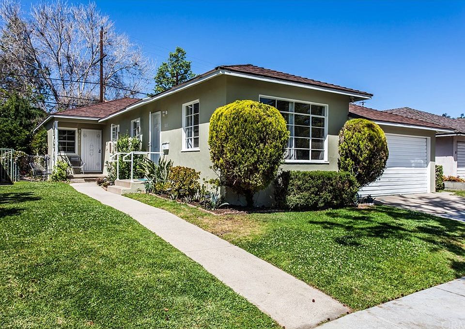 1st image of 3818 Legion Ln