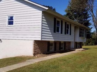 1675 S Hanover St, Pottstown, PA 19465