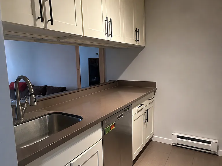 6627 Lakeview Dr #A102 — Photo 5