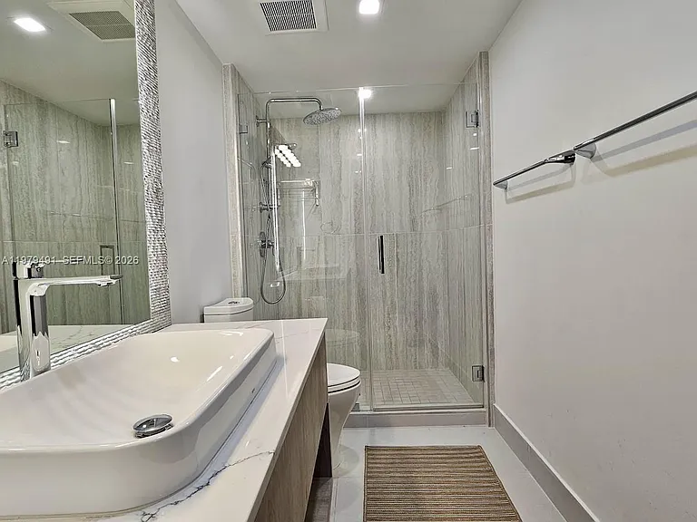 900 Bay Dr #524 — Photo 19