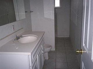 4th image of 3941 Palmetto St