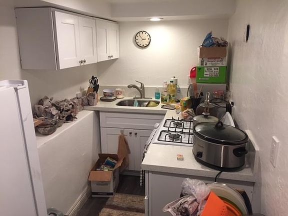5th image of 3330A Logan Ave