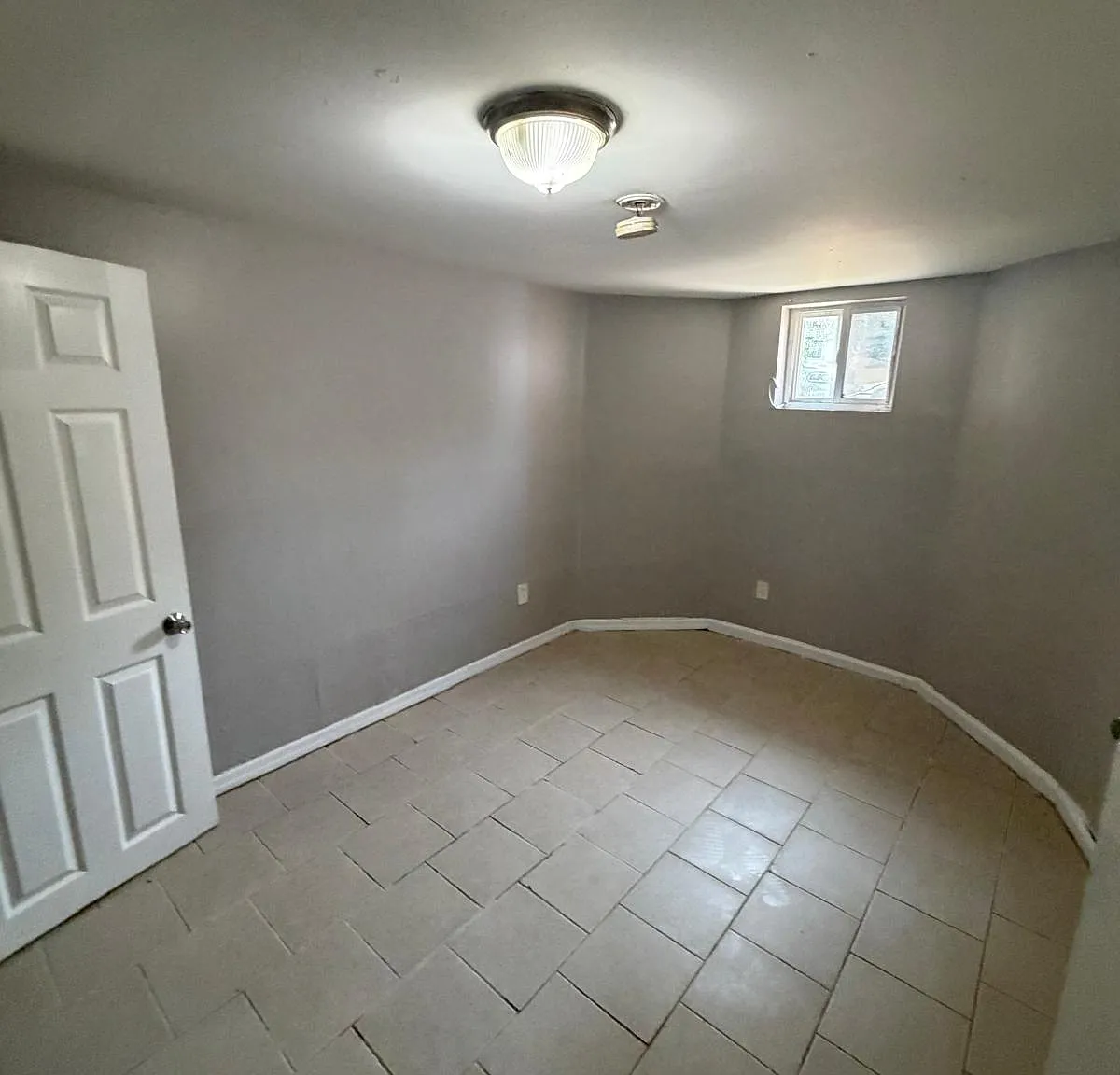 4 bed, $2,350 — Photo 4