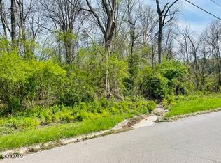 Clark Ln, Powell, TN 37849