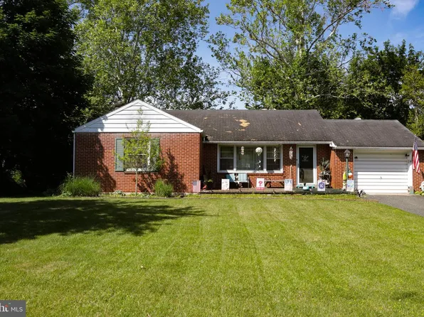 2188 Swamp Pike, Gilbertsville, PA 19525