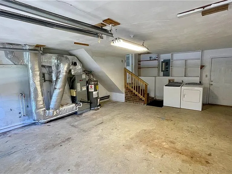2040 Grey Fox Ln — Photo 15