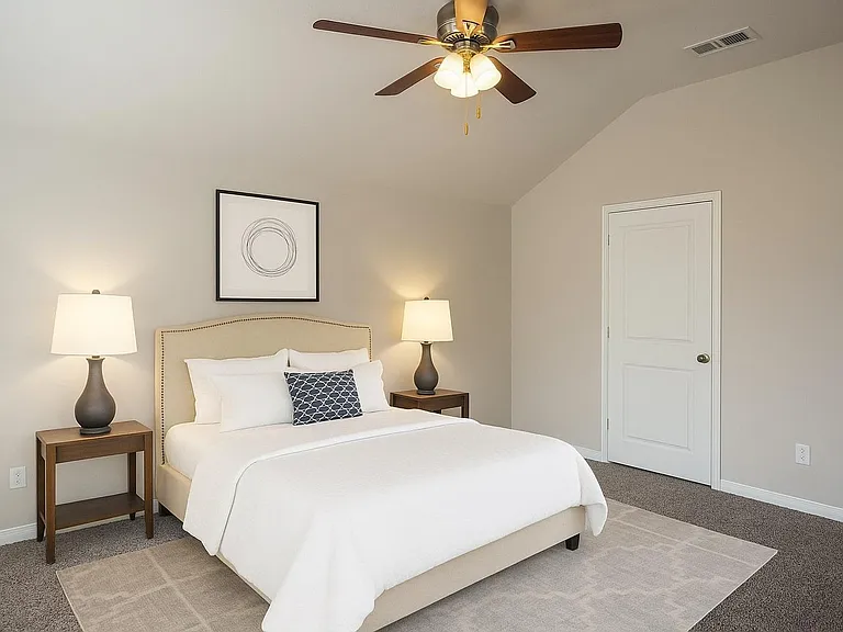 299 Clear Springs Holw — Photo 6