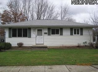 1295 Barcelona Dr, Akron, OH 44313