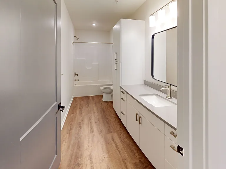 River Birch Apartment Homes — Photo 53