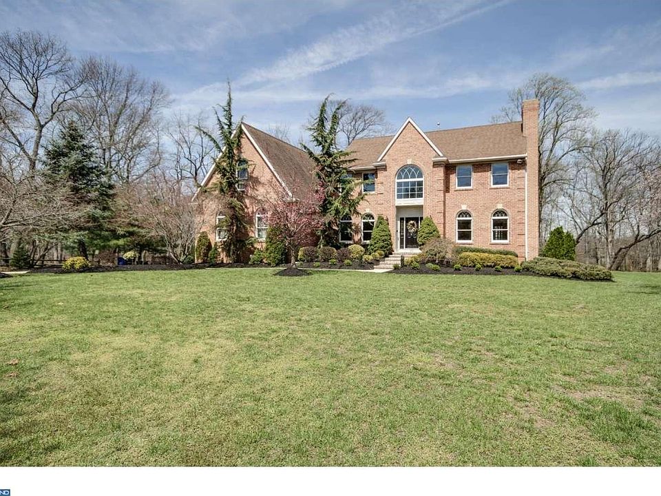 1st image of 22 Cove Rd