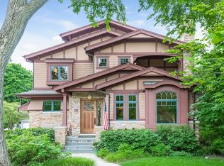 333 Longcommon Rd, Riverside, IL 60546