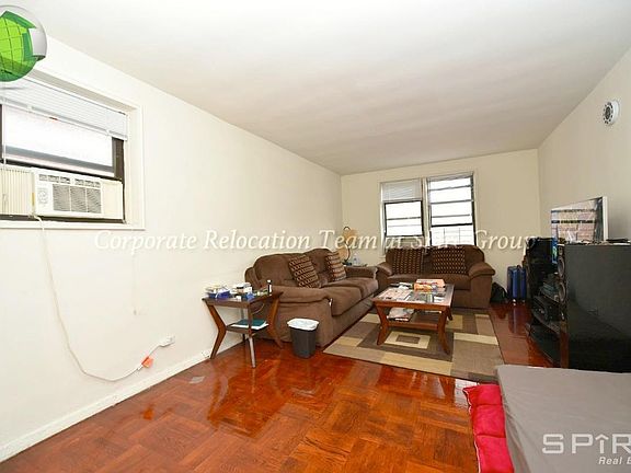 2nd image of 3091 Crescent St APT 1B