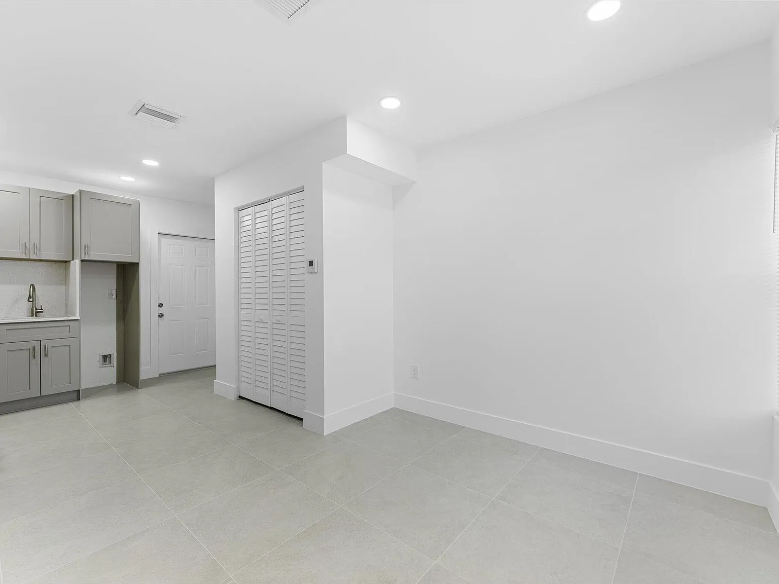 2 bed, 1.0 bath, 600 sqft, $1,900 — Photo 3