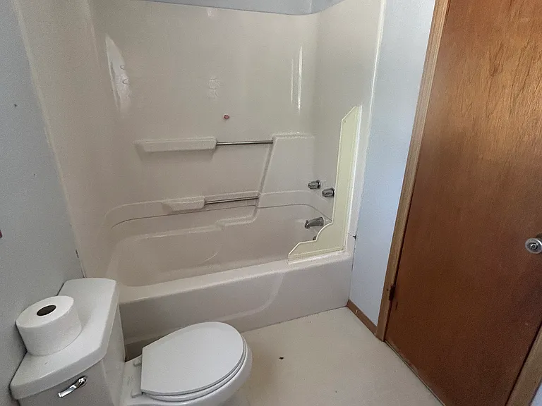 808 Avocado St — Photo 6