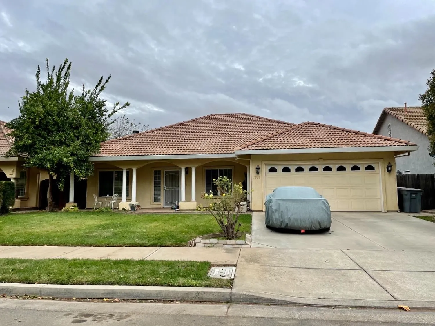 1830 Brookside Dr photo 1