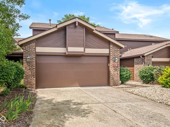 238 Brighton Ct, Greenwood, IN 46143
