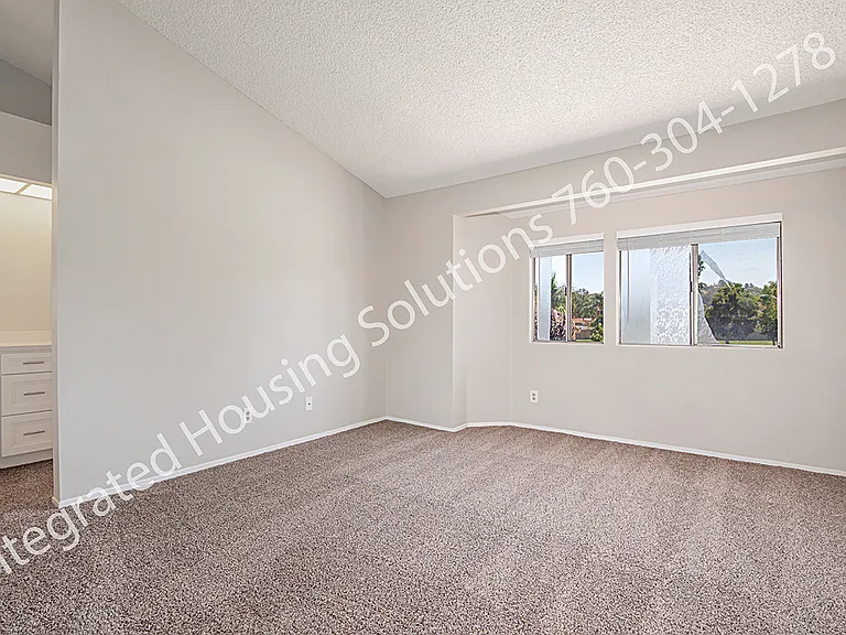 4504 Goldfinch Way — Photo 21