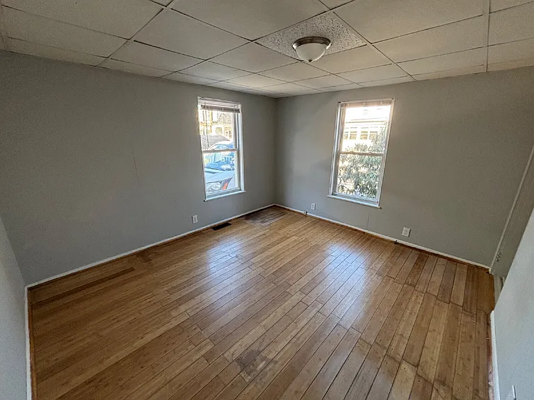 42 Spruce St #6 — Photo 6