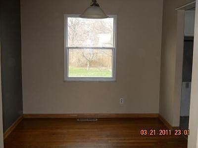 3rd image of 2772 Southwest Blvd