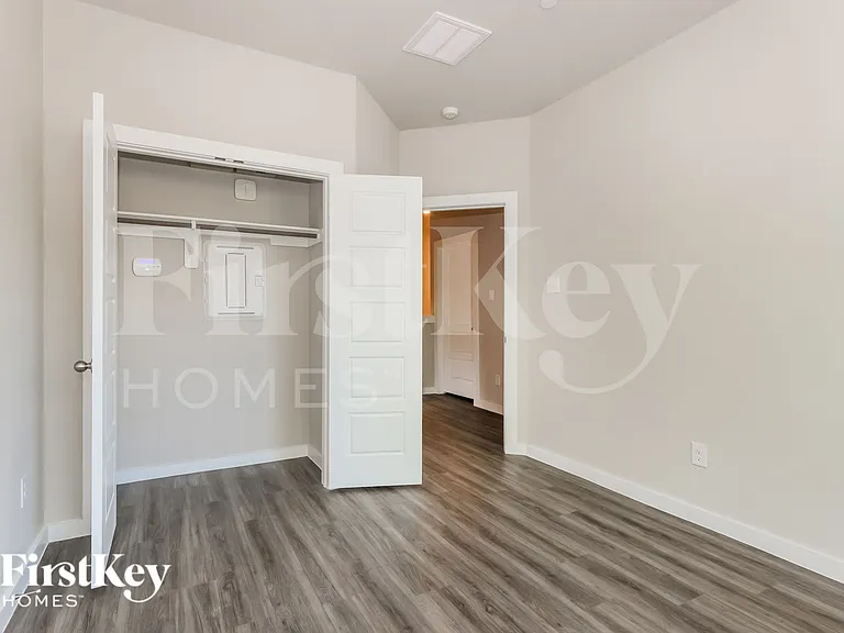 18306 W Centro Cir — Photo 15