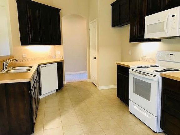 5th image of 7905 Wilson Cliff Ct