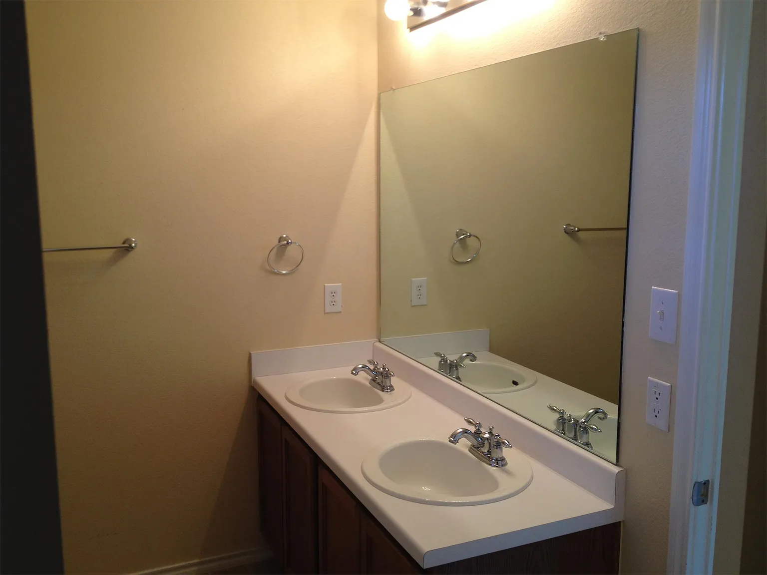 Indian Meadow 846 - 1 — Photo 4
