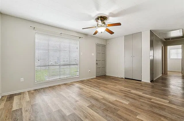 3 bed, 1.5 bath, 1183 sqft, $1,700 — Photo 3