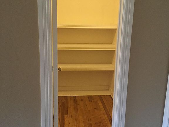 3rd image of 1375 N Washington St APT 206
