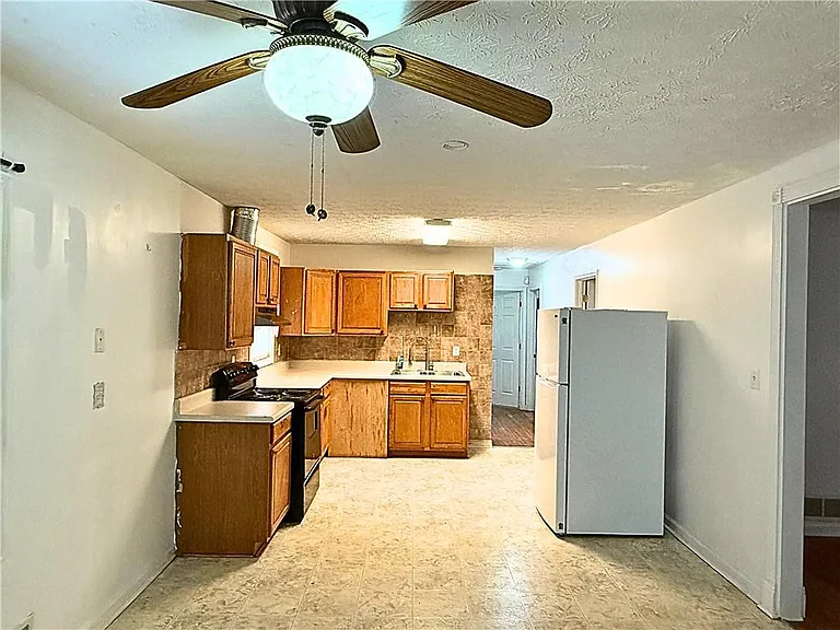 6424 Monica Dr — Photo 3