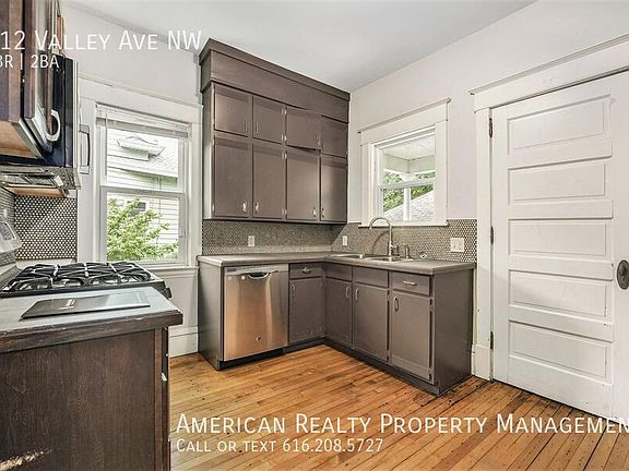 3rd image of 312 Valley Ave NW