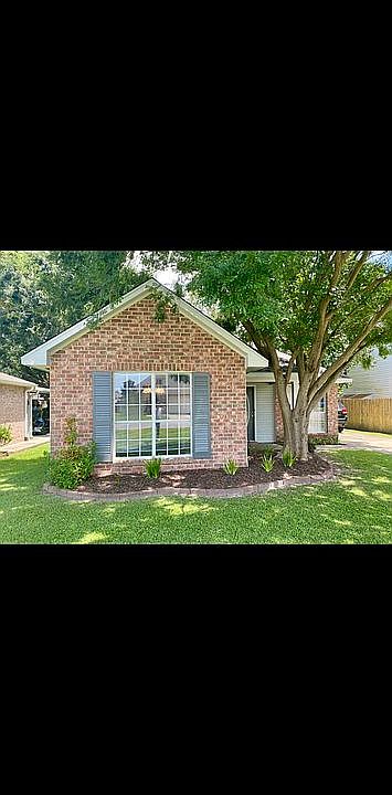1st image of 137 Sugarcreek Dr