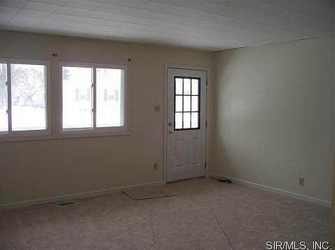 3rd image of 233 Bonds Ave