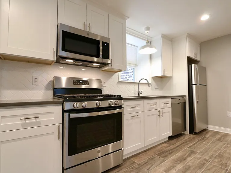 1822 S Desplaines St #1F — Photo 4