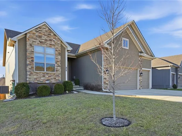 804 S Washington St, Raymore, MO 64083
