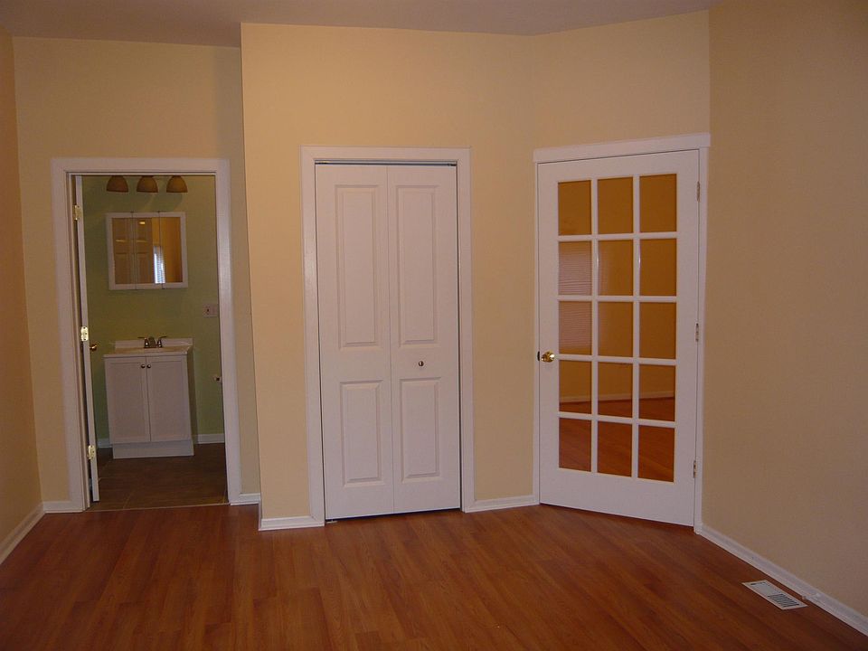1st image of 1818 W Sunnyside Ave #1
