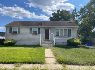 302 E Monroe Ave, Magnolia, NJ 08049